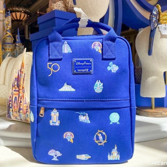 𝅺WDW 50th Anniversary Canvas Backpack - Picture 4 of 6